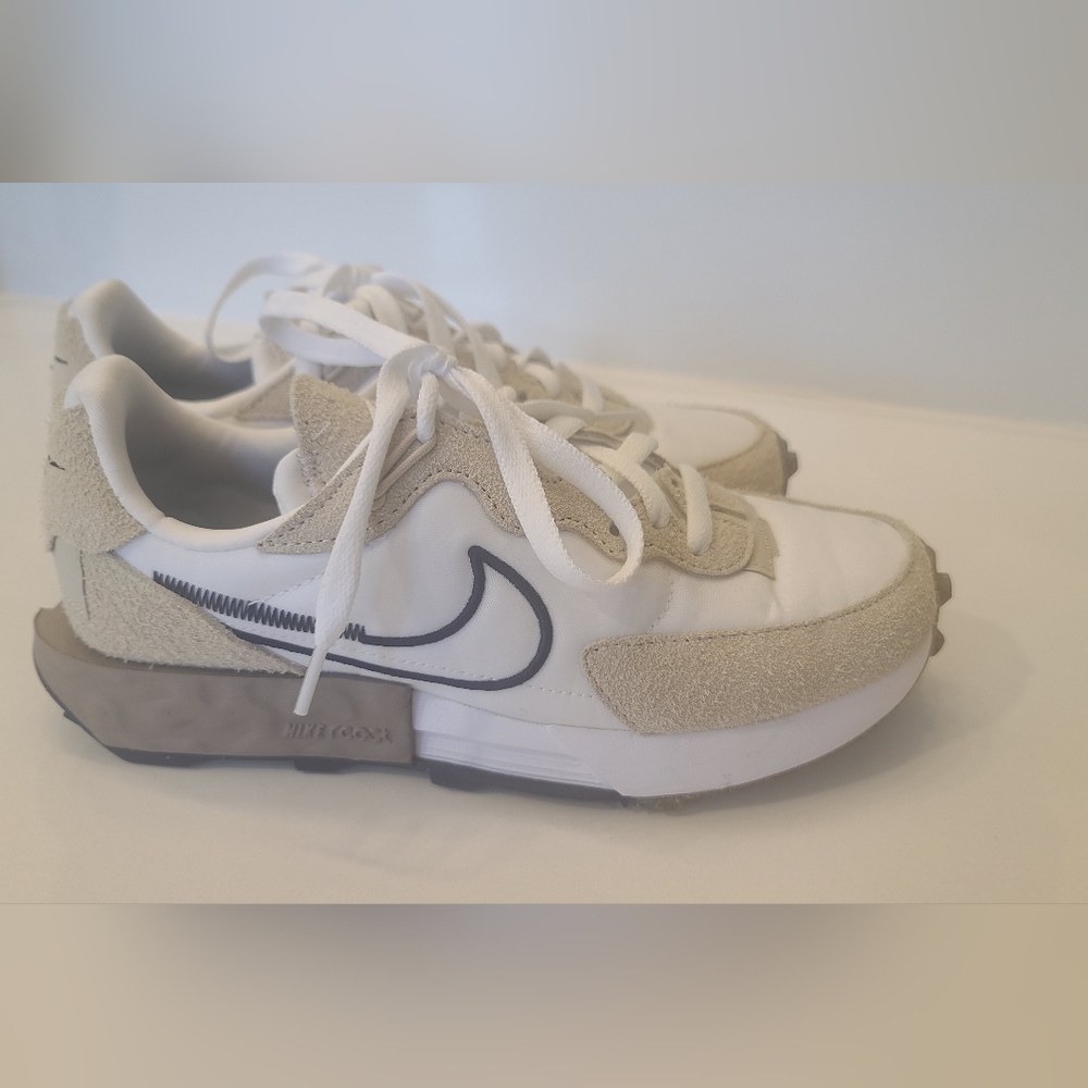 Nike Air Fontanka Waffle shoes